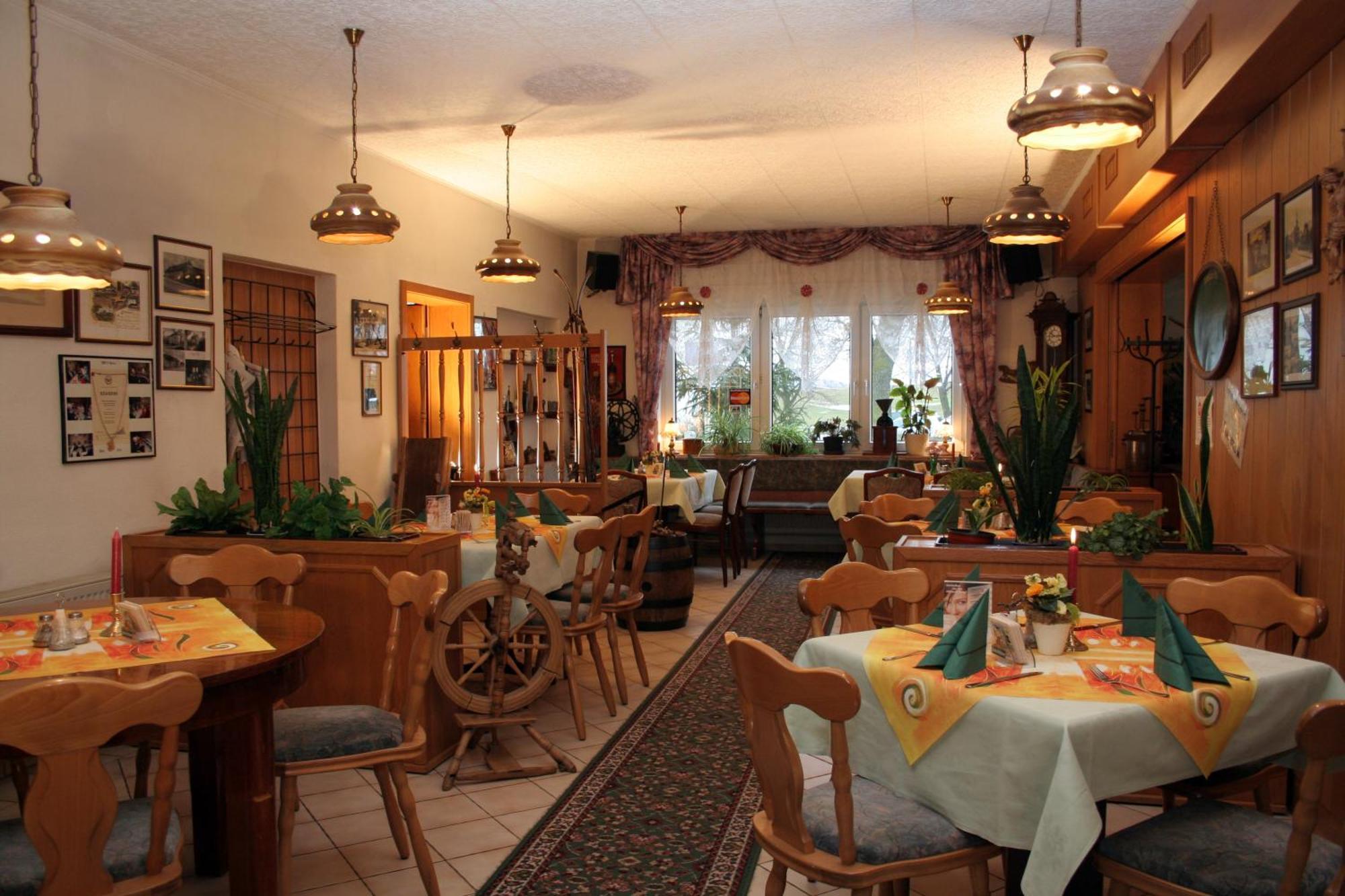Familienhotel Zur Linde Panschwitz-Kuckau Εξωτερικό φωτογραφία