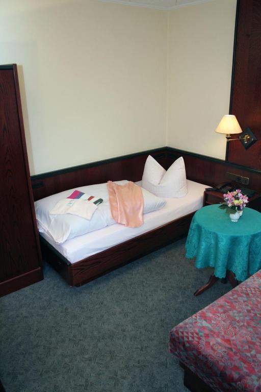Familienhotel Zur Linde Panschwitz-Kuckau Δωμάτιο φωτογραφία